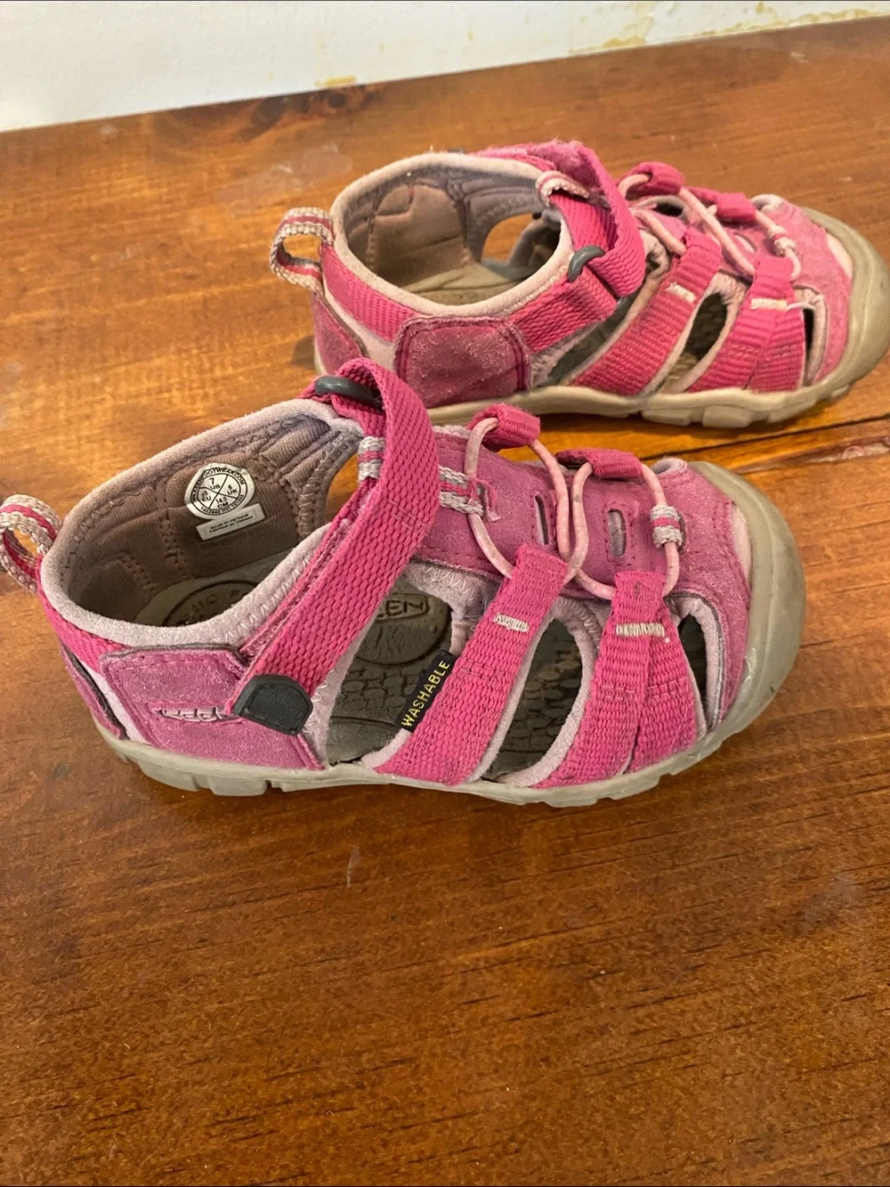 Keen durable washable